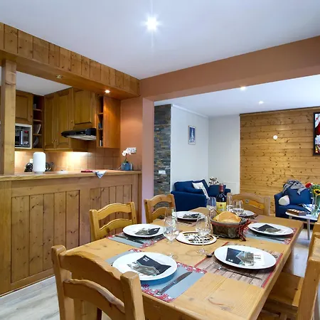 Spacieux, Quartier Calme, Balcon * Les Deux Alpes